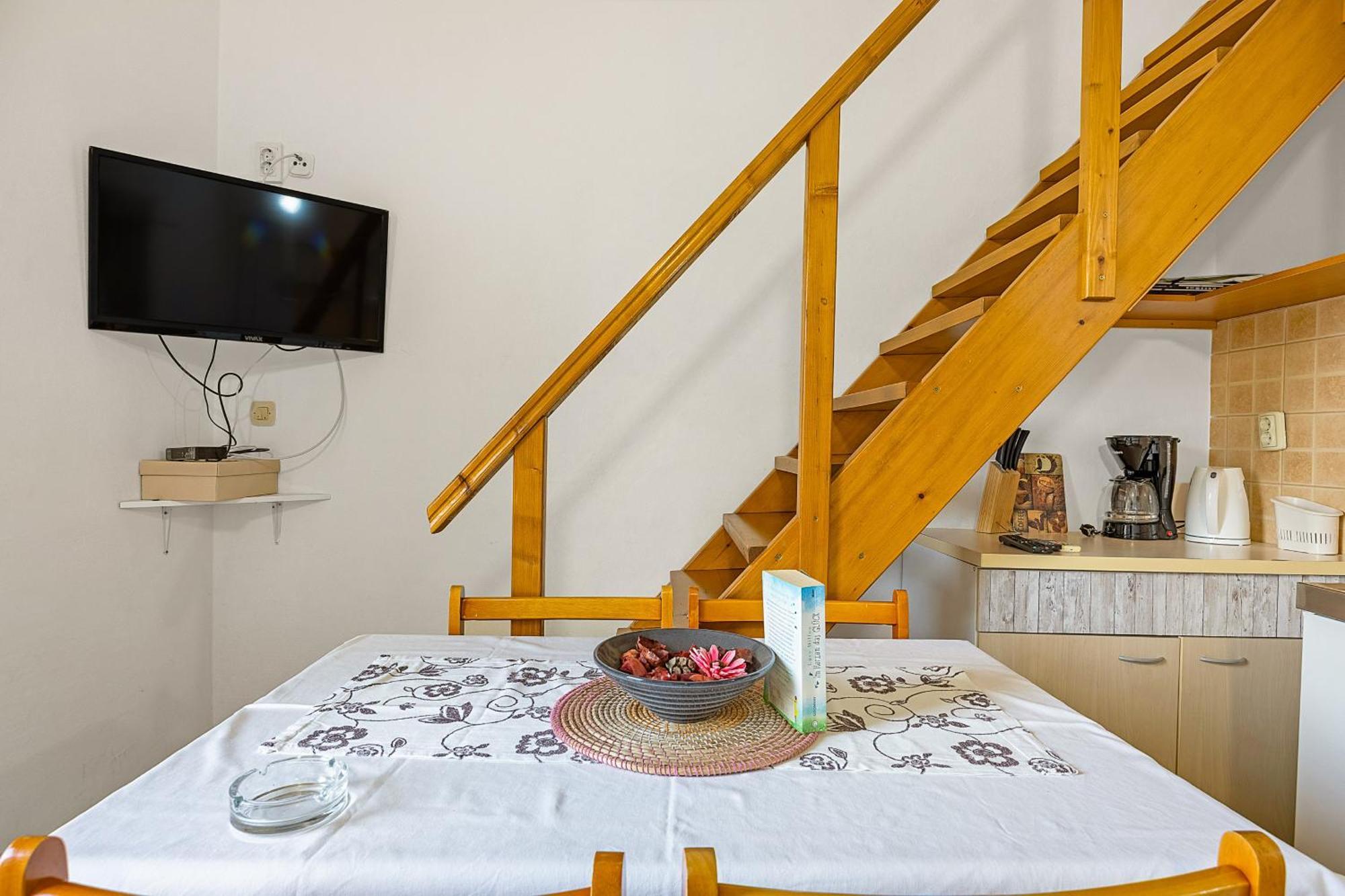 Apartments Mijic Medulin Eksteriør bilde
